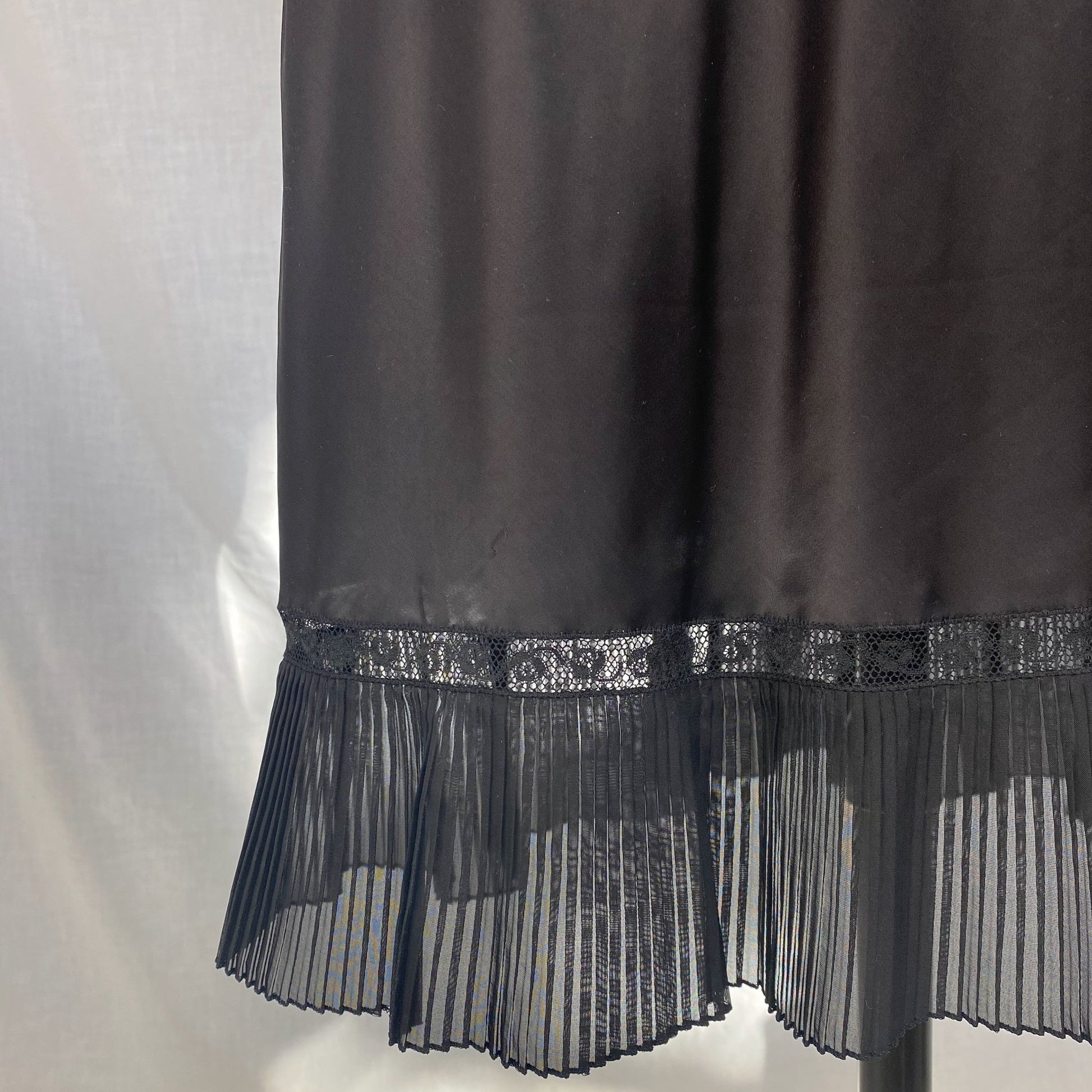 Vintage 1950's Slip | Inky Black Rayon Satin with Crystal Pleated Chiffon Ruffled Hem & Lace | Size XS - Daggers & Dames