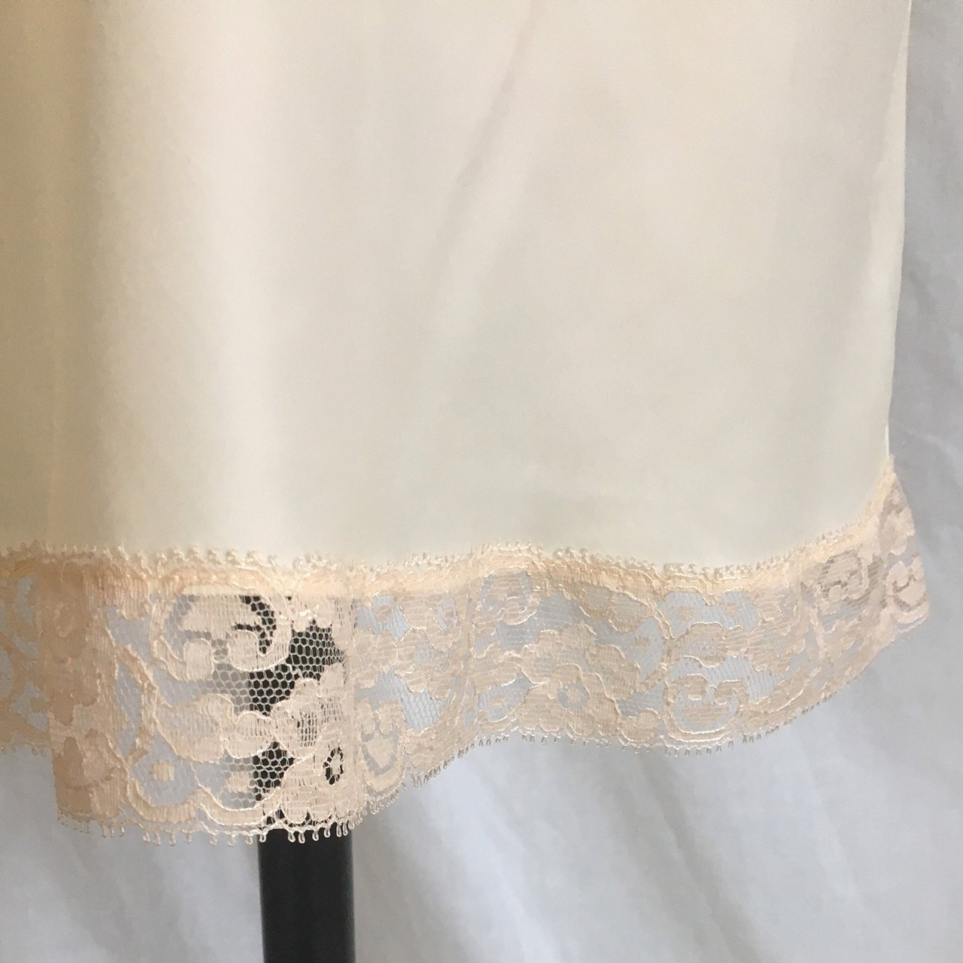 Vintage 1950's Slip | Ivory Dupont Nylon & Blush Pink Lace | New Old Stock | Lady Lynn | Slip Dress | Size SM - Daggers & Dames