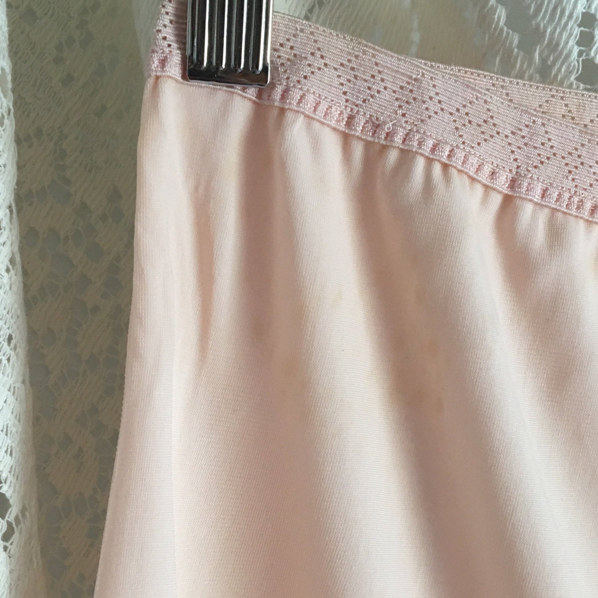 Vintage 1950's Tap Pants | Powder Pink Nylon with Black Embroidery | New Old Stock | High Waist Panties | Italian Lingerie | Size M - Daggers & Dames