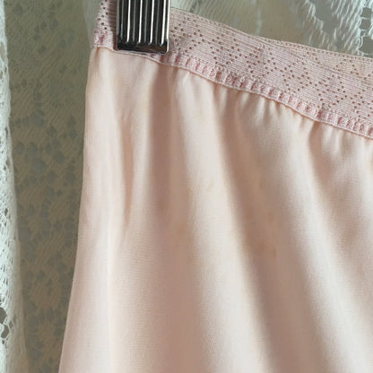 Vintage 1950's Tap Pants | Powder Pink Nylon with Black Embroidery | New Old Stock | High Waist Panties | Italian Lingerie | Size M - Daggers & Dames