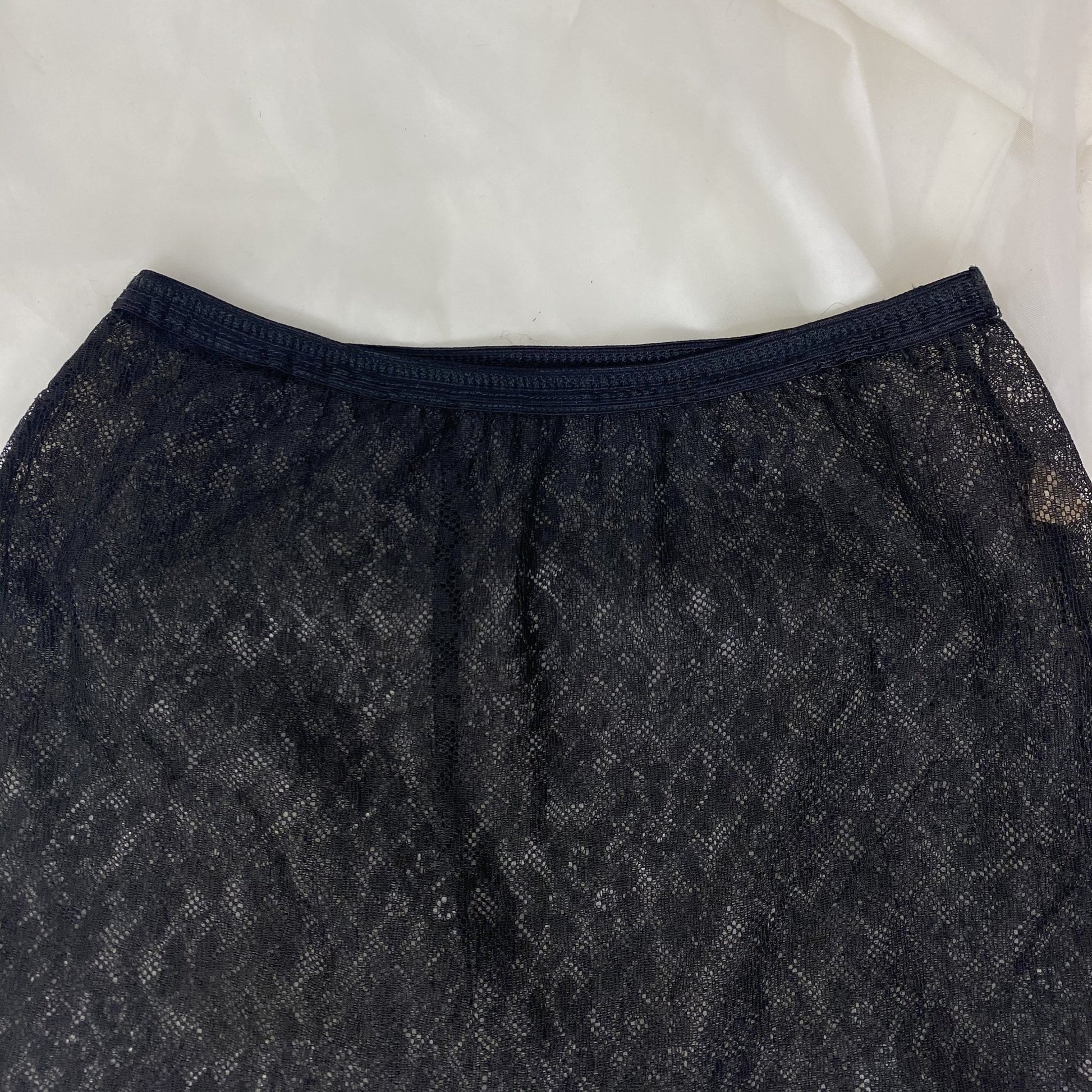 Vintage 1950's Tap Pants | Sheer Black Floral Nylon Lace | Size XS, S | Luxite by Hole Proof - Daggers & Dames