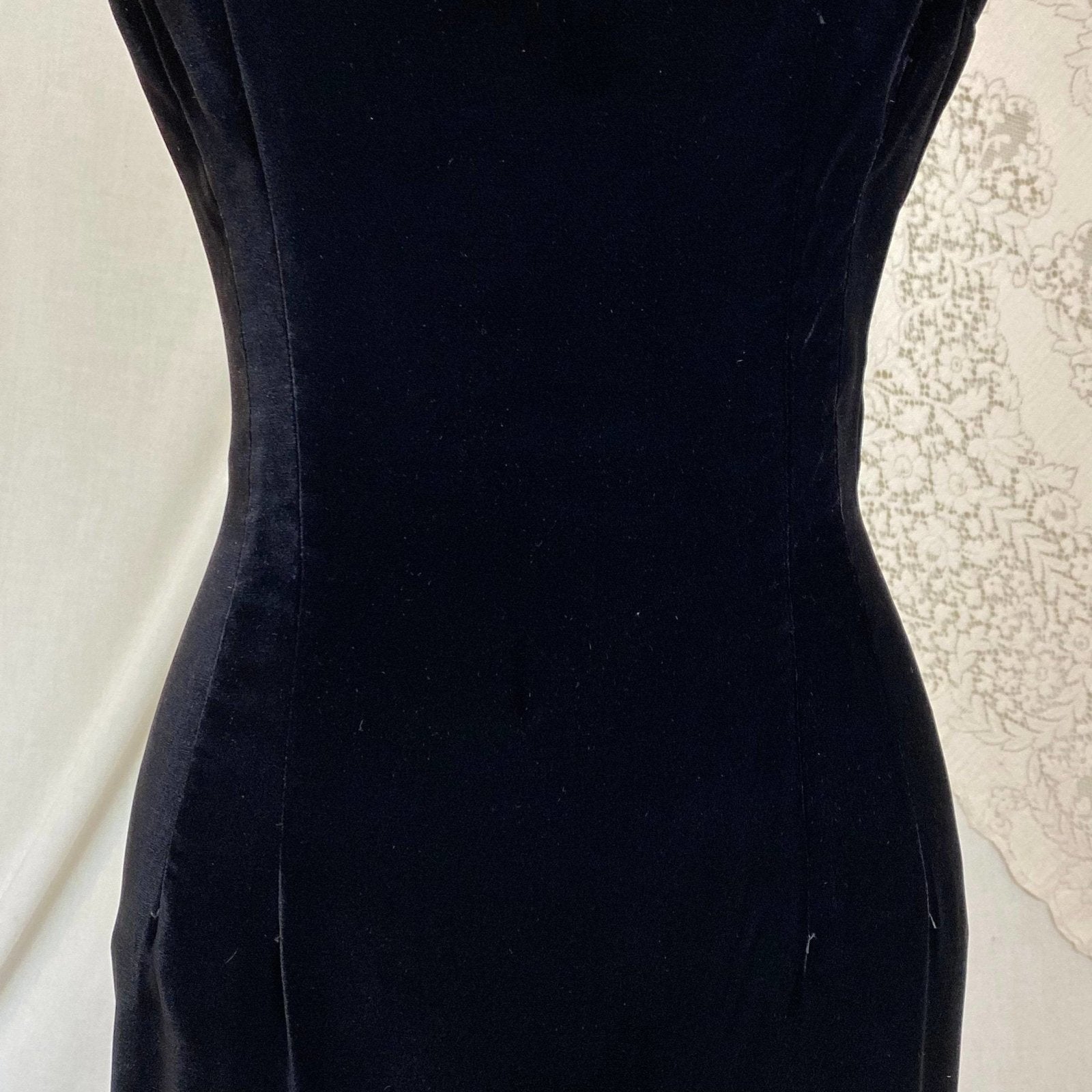 Vintage 1950's Wiggle Dress | Plush Black Velvet with Boatneck & Ribbon Bow | Size XS, S | Parklane Debs - Daggers & Dames