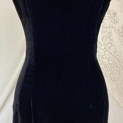 Vintage 1950's Wiggle Dress | Plush Black Velvet with Boatneck & Ribbon Bow | Size XS, S | Parklane Debs - Daggers & Dames