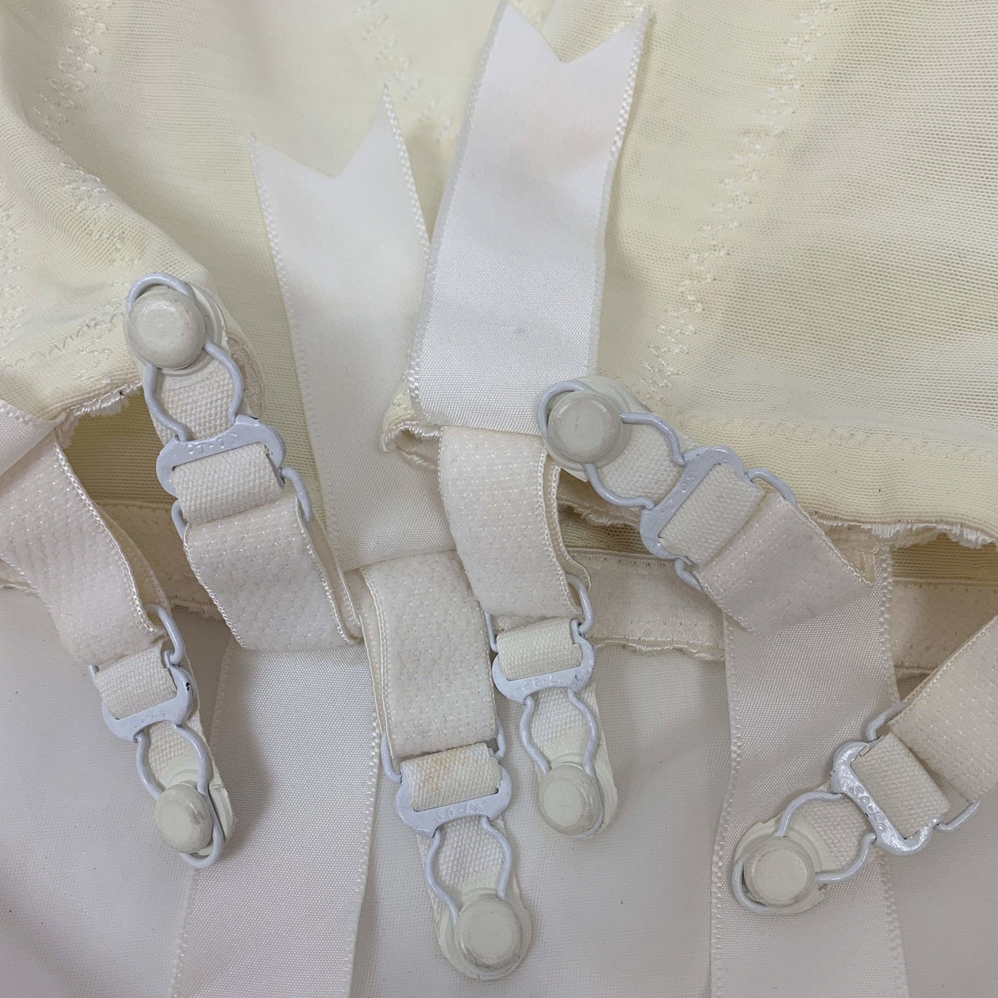 Vintage 1960's All in One Girdle | Pale Yellow & White Lycra Double Tulip Control with Bullet Cups | Size 34 B, S | Vanity Fair - Daggers & Dames