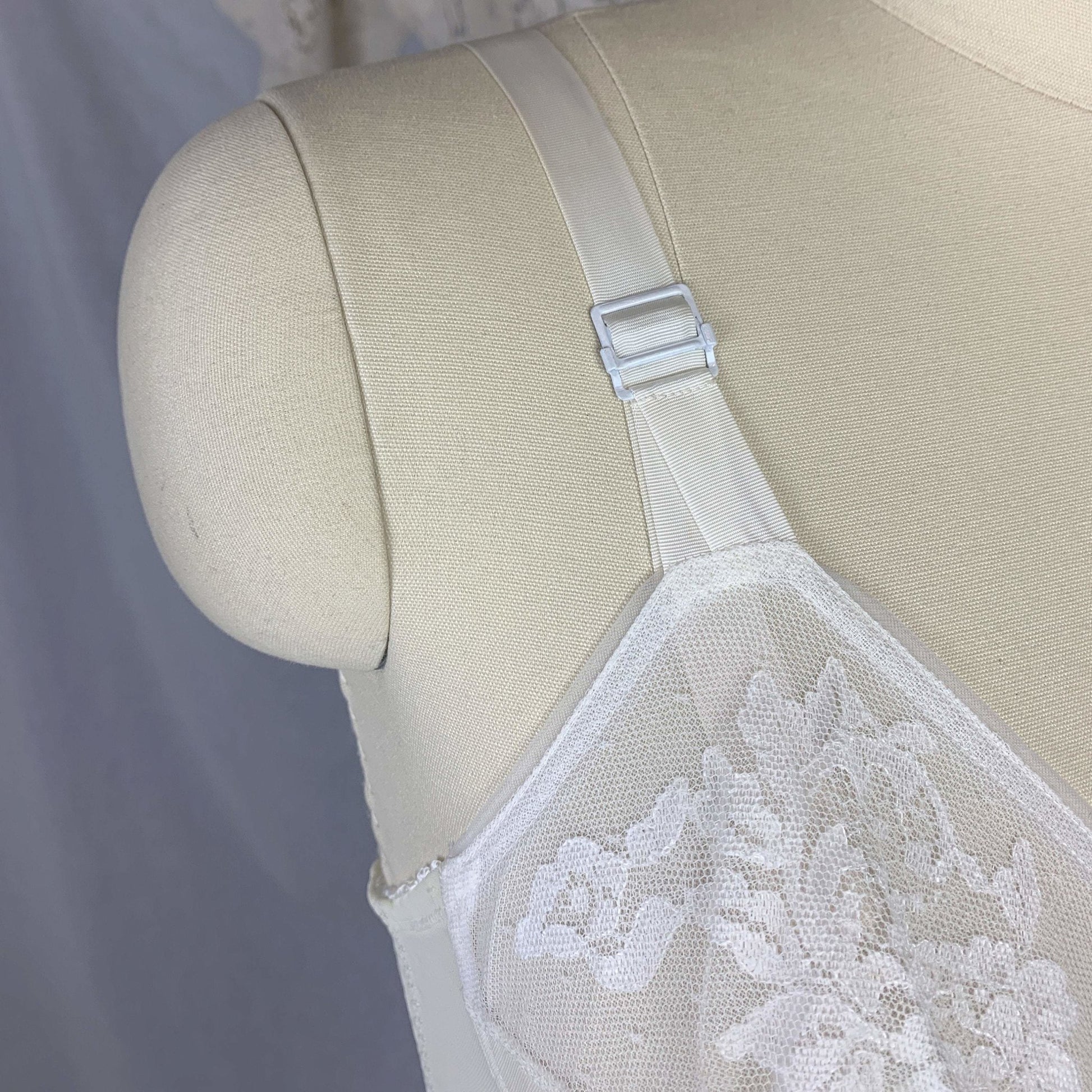 Vintage 1960's All in One Girdle | Pale Yellow & White Lycra Double Tulip Control with Bullet Cups | Size 34 B, S | Vanity Fair - Daggers & Dames