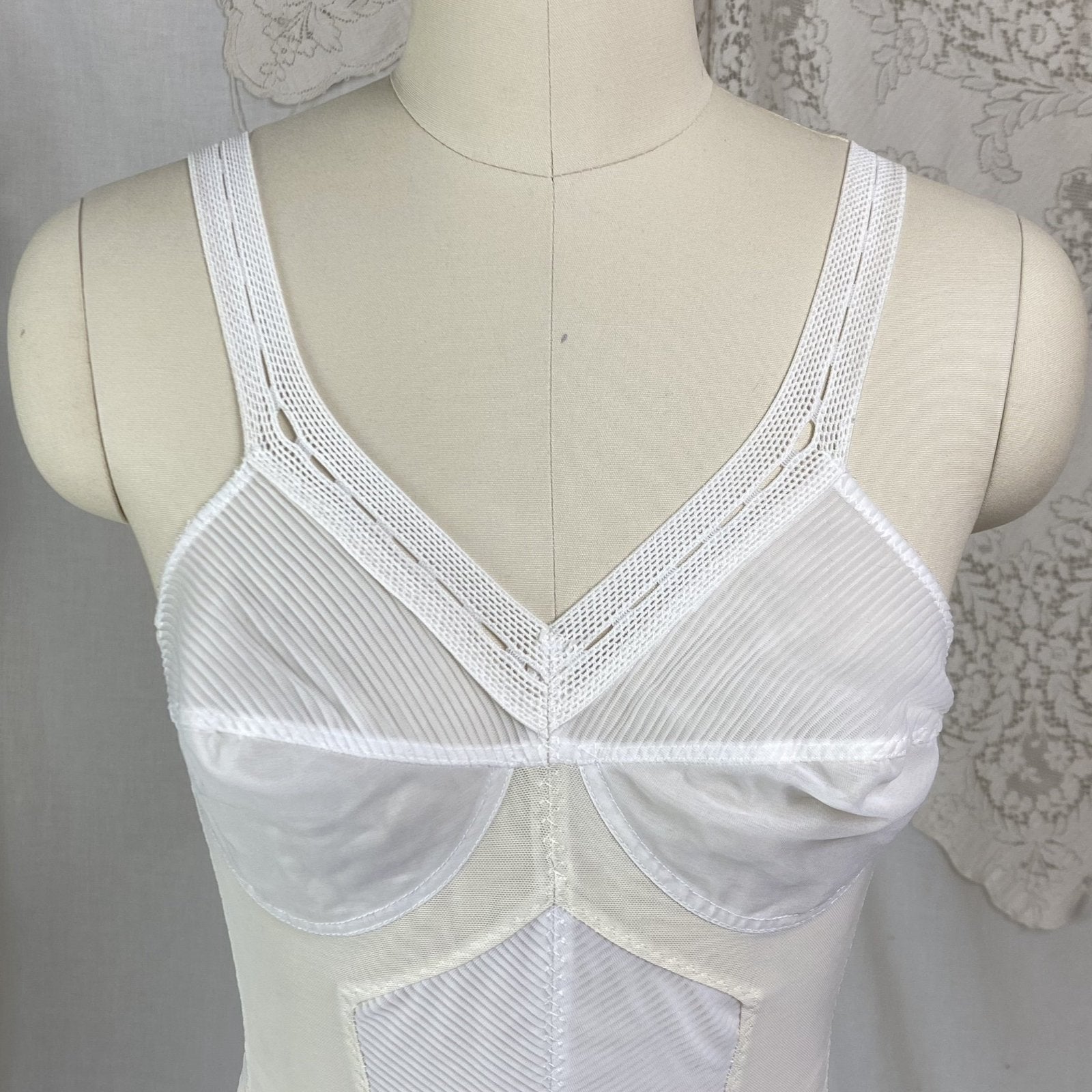 Vintage 1960's All in One Girdle | White Mesh with Crystal Pleated Chiffon Inlay & Bullet Cups | Size 34 B, 32 C, 36 A| Warner's - Daggers & Dames