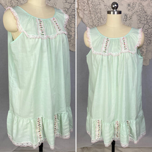 Vintage 1960's Babydoll Nightgown | Pistachio Green Cotton Blend with Floral Embroidery & Lace | Size M, LG | Katz - Daggers & Dames