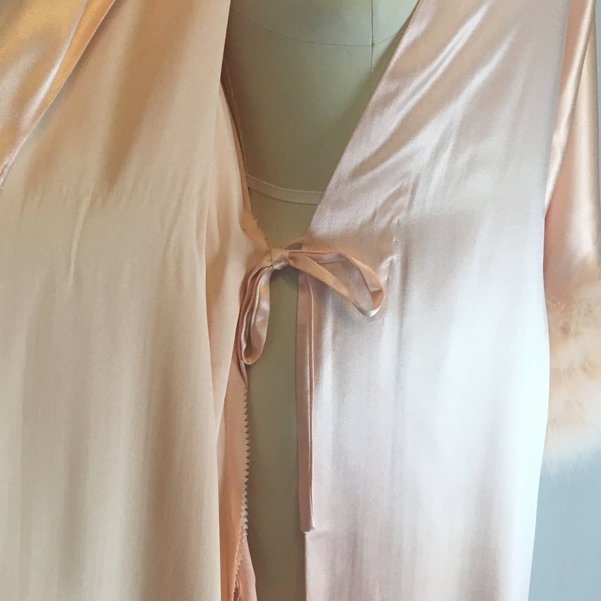 Vintage 1960's Dressing Gown | Pearly Peach Satin with Marabou Sleeves | Size S, MED, LG - Daggers & Dames