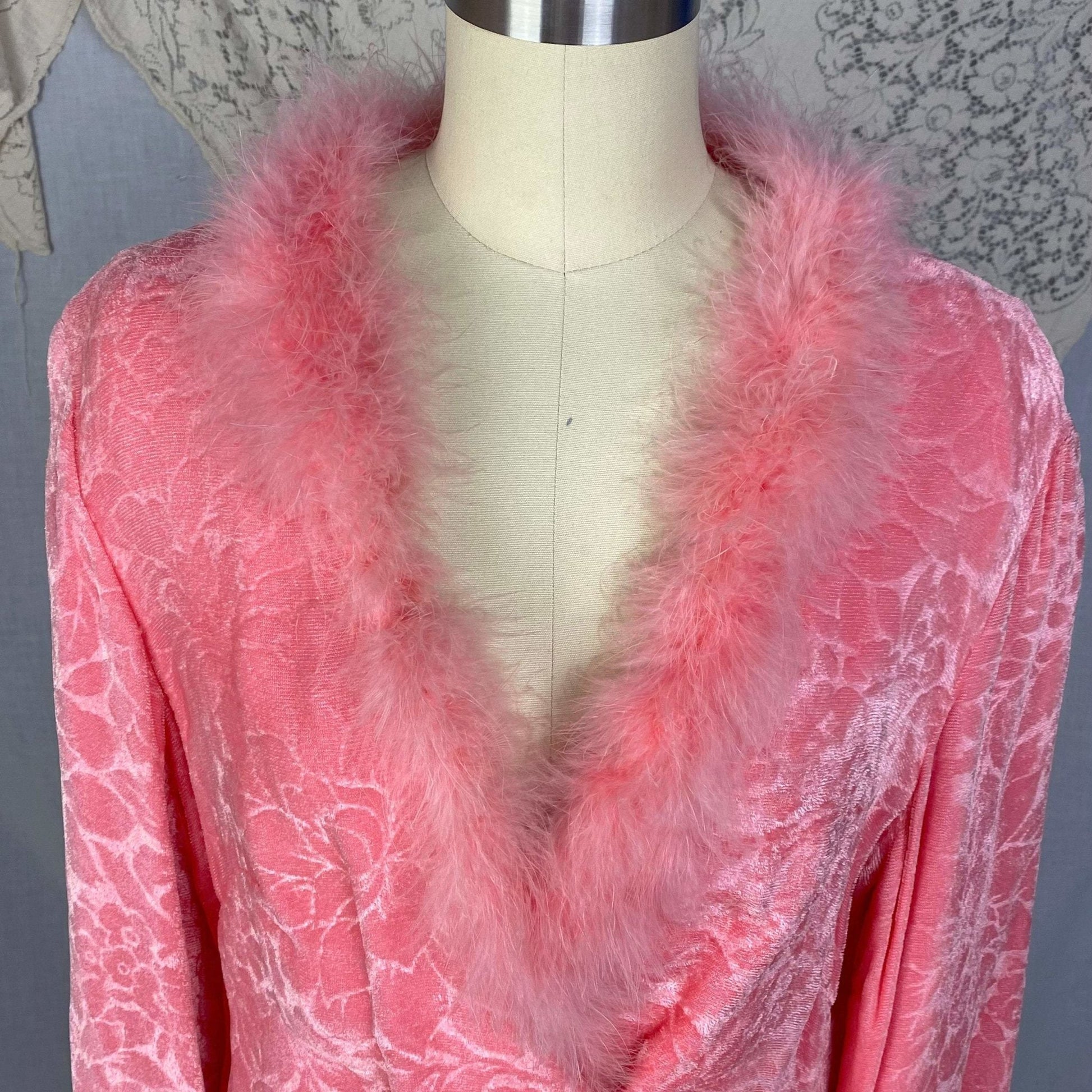 Vintage 1960's House Coat | Bright Bubblegum Pink Floral Embossed Velvet with Marabou Trim | Size M | Patrizia - Daggers & Dames