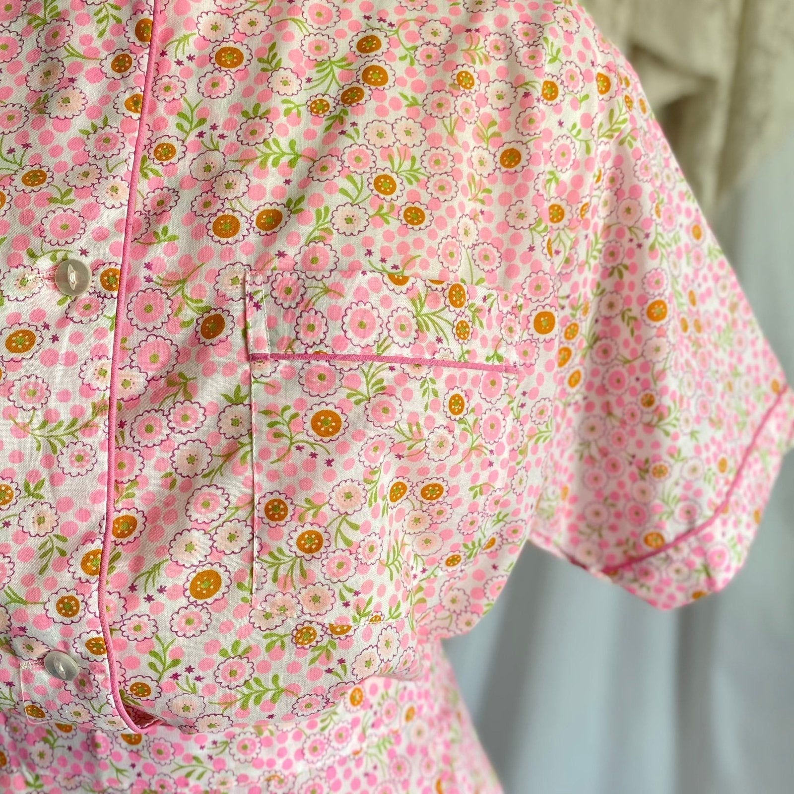 Vintage 1960's Pajama Set | Unworn Bright Floral Print Cotton with Mandarin Collar | Size M, LG | Lady No Belt, Formfit Rogers - Daggers & Dames