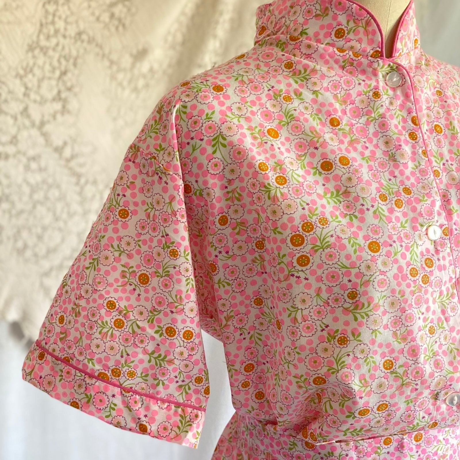 Vintage 1960's Pajama Set | Unworn Bright Floral Print Cotton with Mandarin Collar | Size M, LG | Lady No Belt, Formfit Rogers - Daggers & Dames
