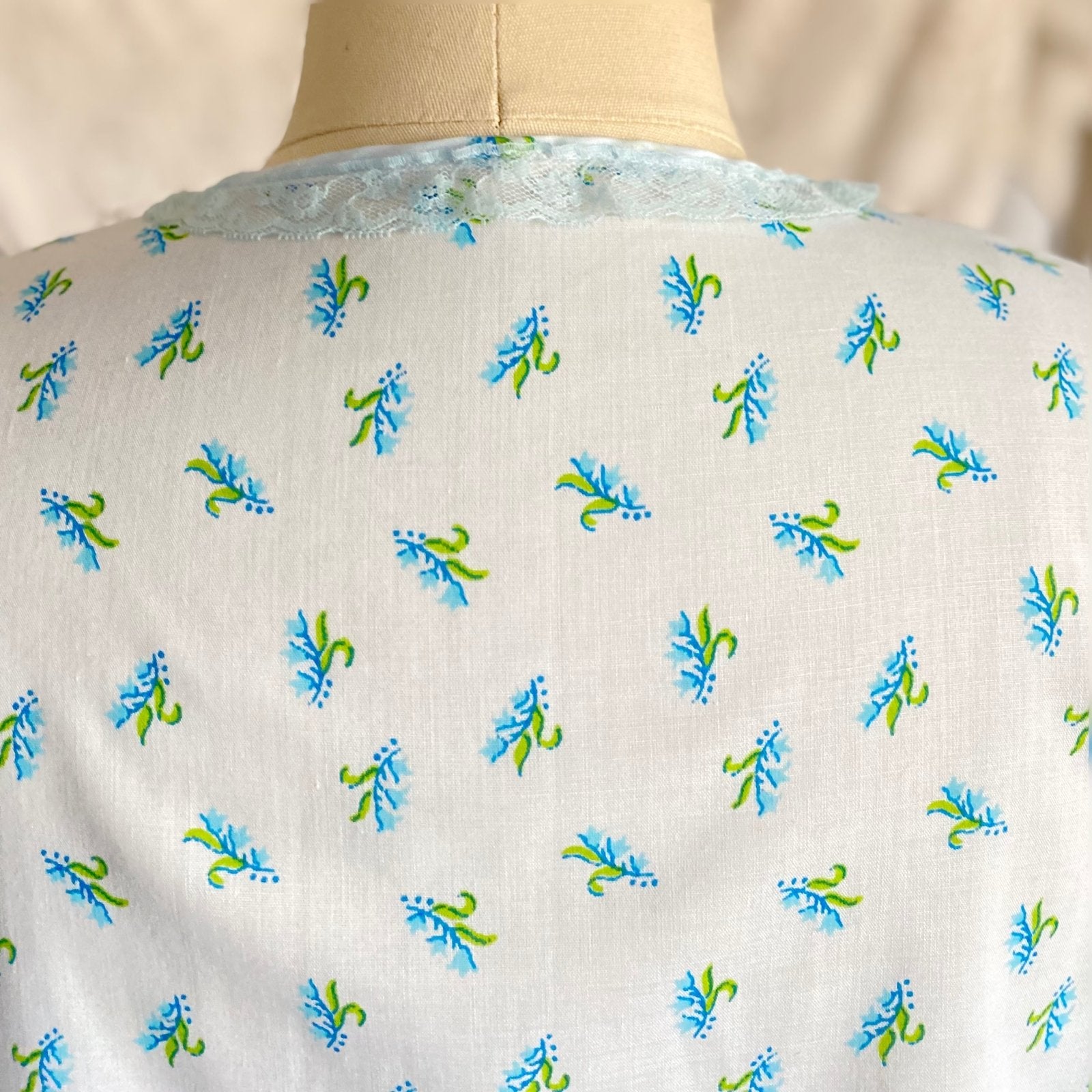 Vintage 1960's Pajama Set | Unworn Light Sky Blue Cotton with Floral Print | Size S - Daggers & Dames