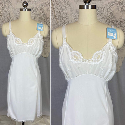 Vintage 1960's Slip | Bright White Nylon with Lace Appliques | Size 38-44 Bust, M/LG - Daggers & Dames