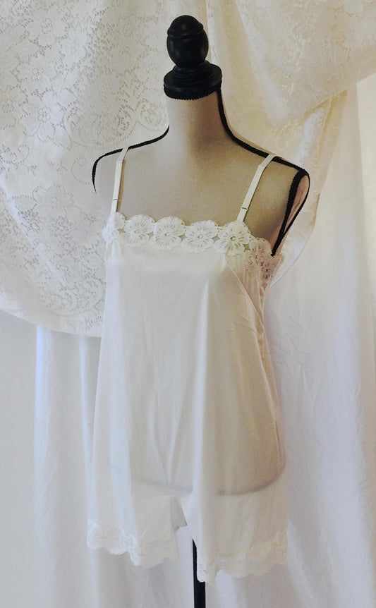 Vintage 1960's Teddy Romper | White Nylon & Lace with Snap Crotch | Gaymode | Size SM - MED - Daggers & Dames