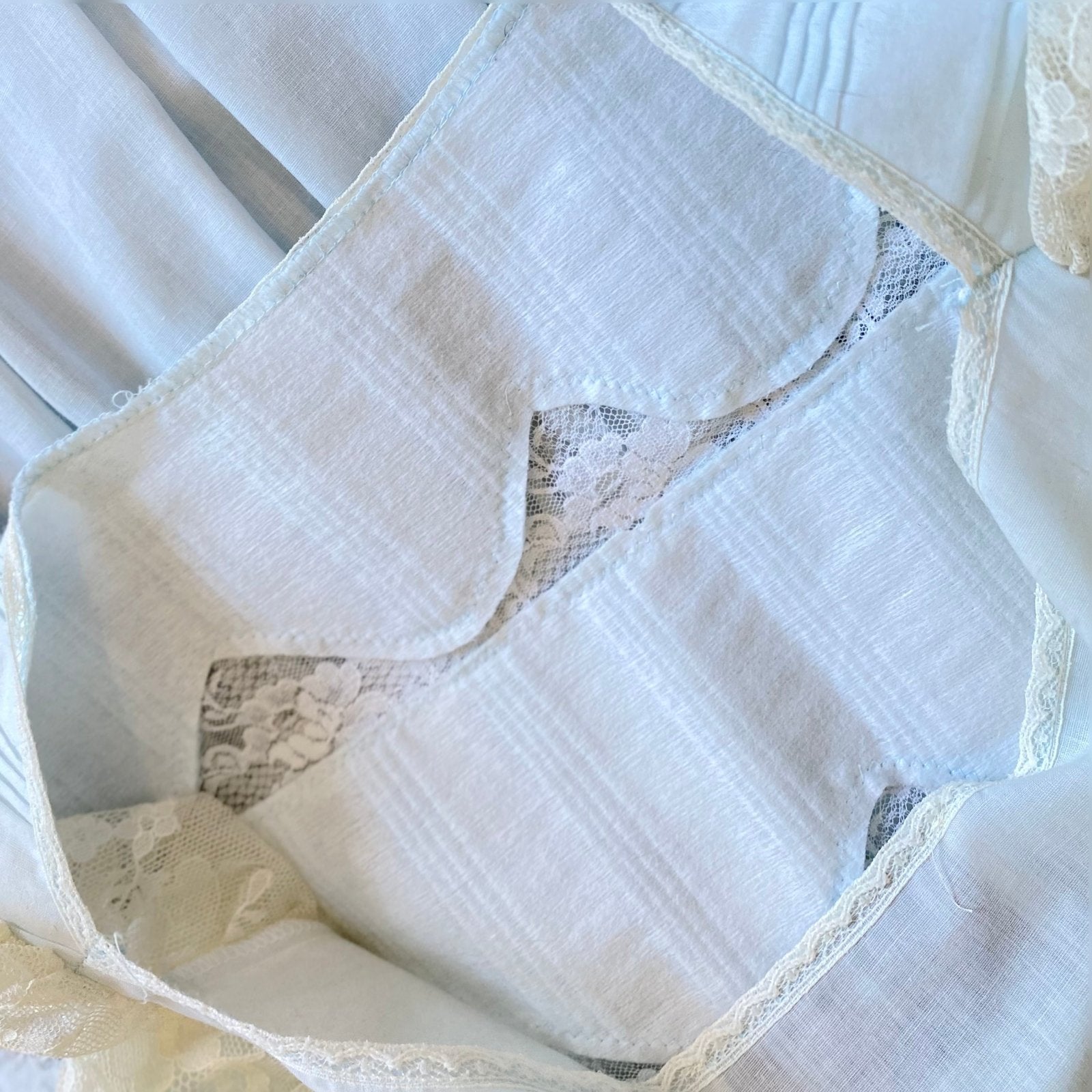 Vintage 1970's Lounge Dress | Pale Powder Blue Cotton with White Ruffled Lace | Size S, M | Oscar De La Renta for Swirl - Daggers & Dames