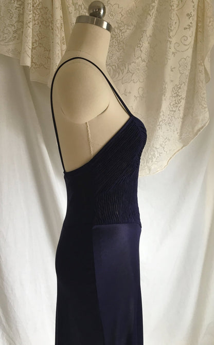 Vintage 1970's Nightgown | Silky Blue Polyester | 70's does 40's Slip Dress | Size XSM/SM - Daggers & Dames
