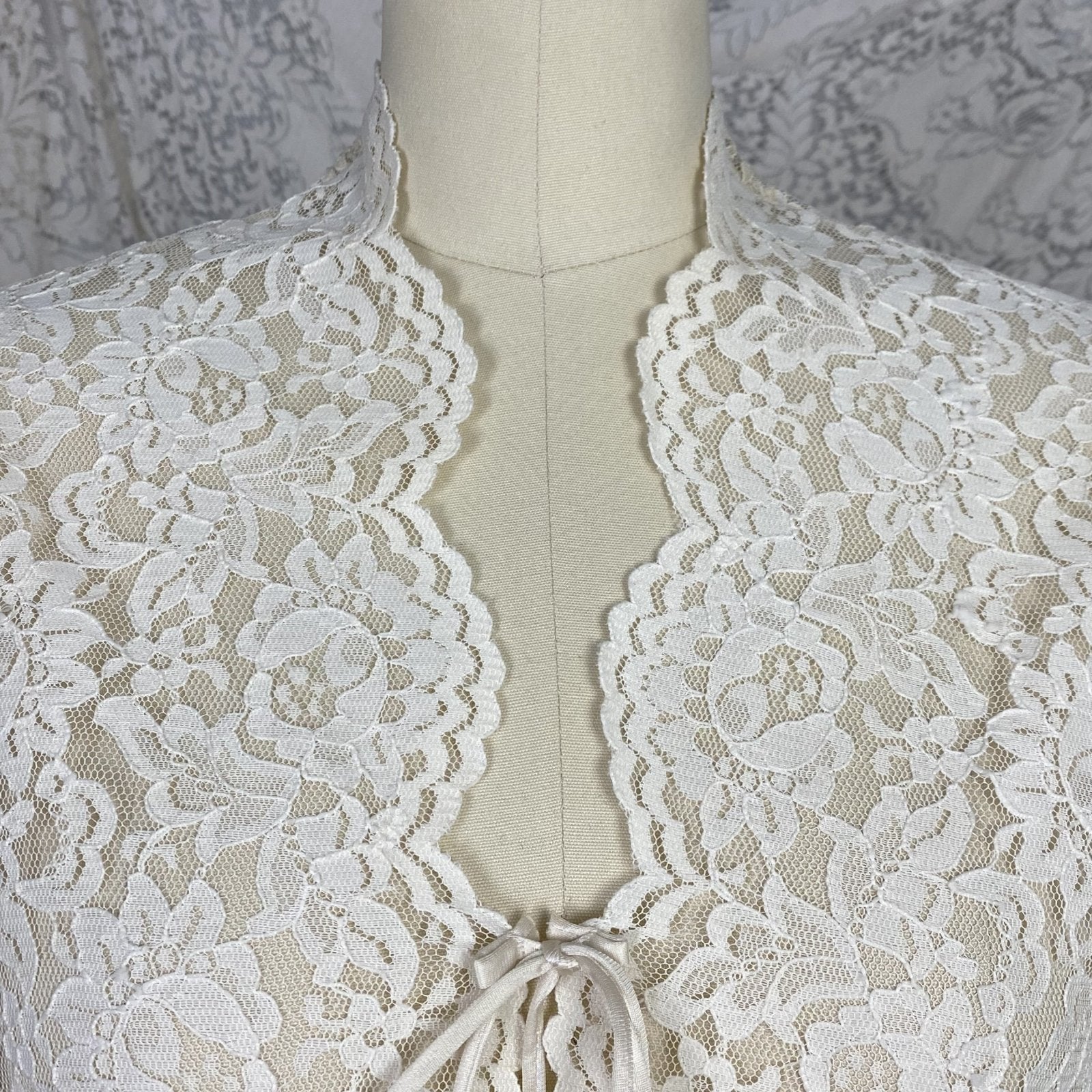 Vintage 1970's Peignoir Robe | Ivory Cream Floral Lace with High Neck & Wide Sleeves | Size S - Daggers & Dames