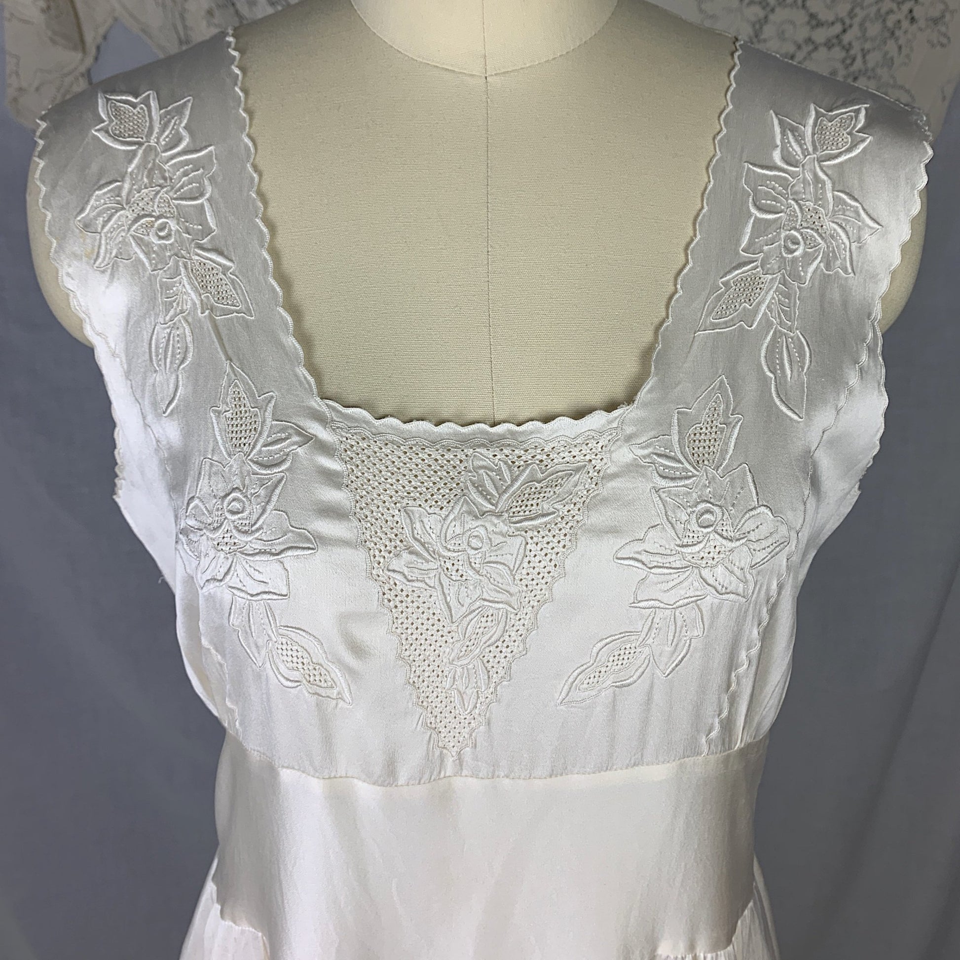 Vintage 1970's Peignoir Set | Snow White Silk Satin with Rose Embroidery | Size M | Peony, Shanghai China - Daggers & Dames