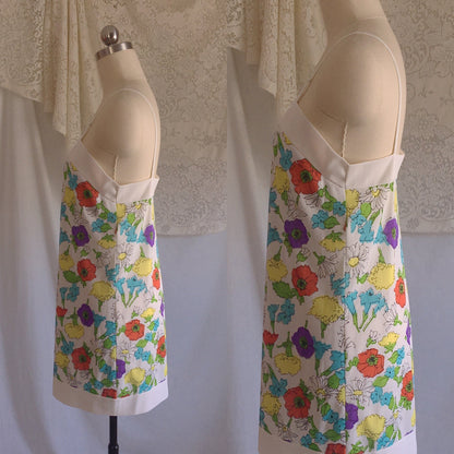 Vintage 1970's Slip | White Nylon with Watercolor Floral Pattern | Warner's | Size S, M - Daggers & Dames