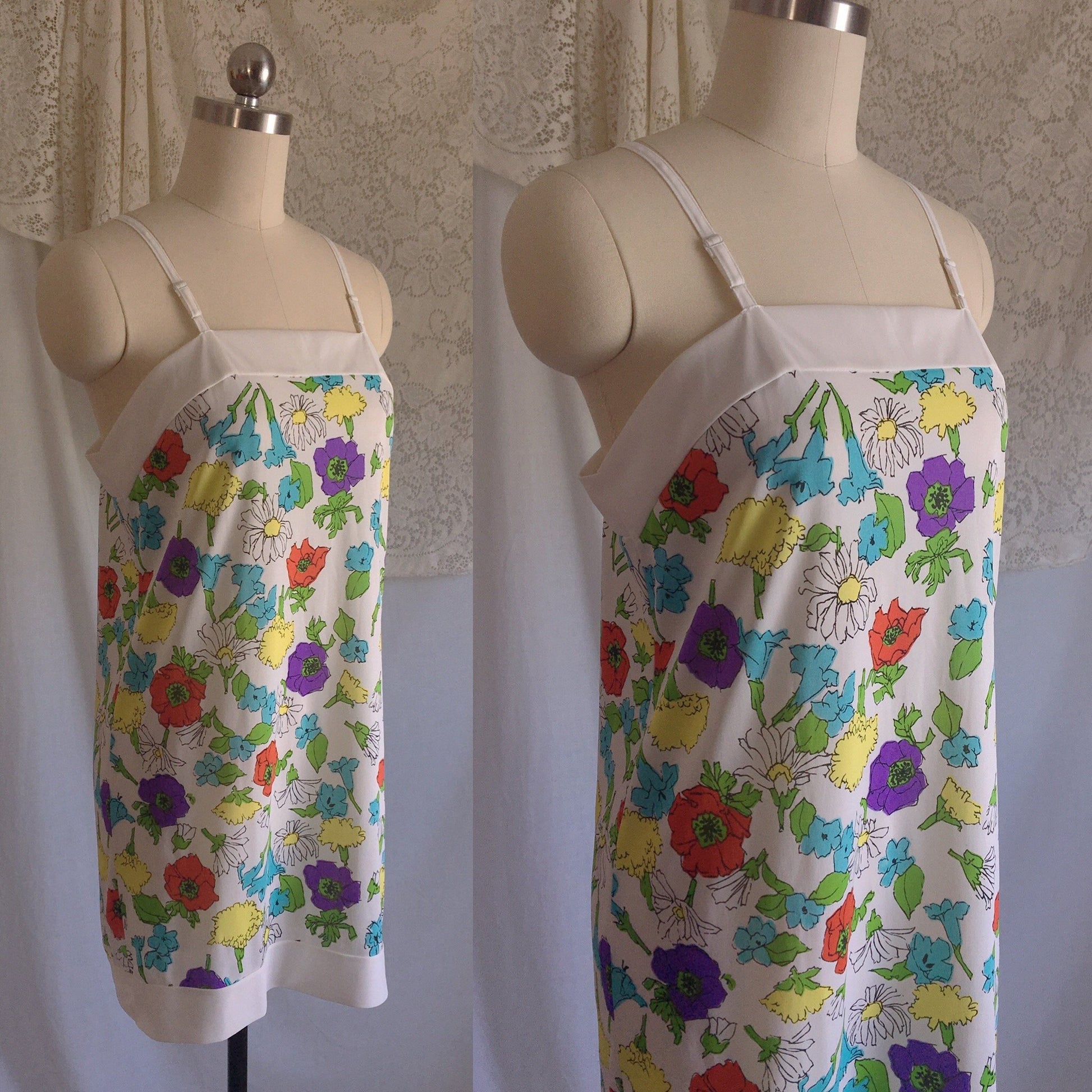 Vintage 1970's Slip | White Nylon with Watercolor Floral Pattern | Warner's | Size S, M - Daggers & Dames