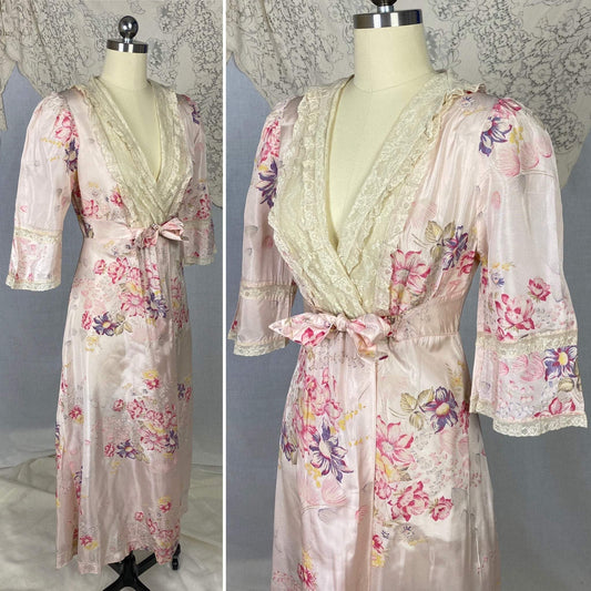 Vintage Robe - 1950's | Pale Rose Pink Taffeta with Bright Floral Print & Ivory Lace | Size XS Petite - Daggers & Dames